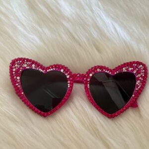 ⚡️Hot pink rhinestone heart shaped cat eye sunglasses